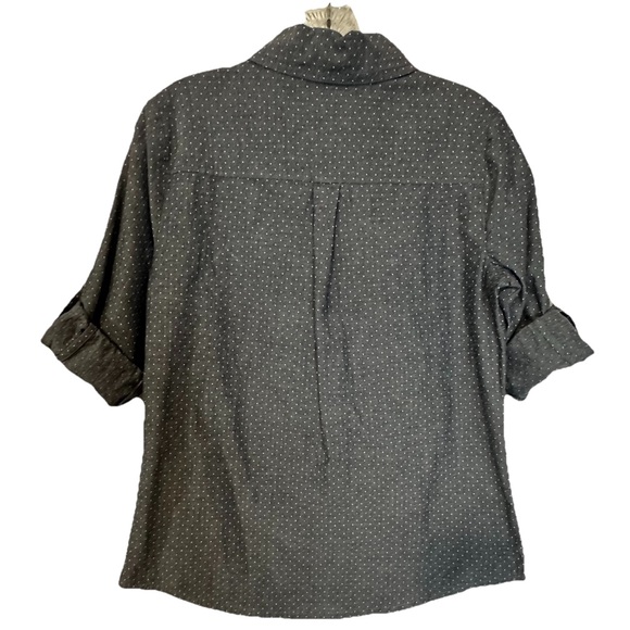 Croft And Barrow Women’s Gray Polka Dot Button Up Roll Tab Top Leisure Casual S - Picture 2 of 8